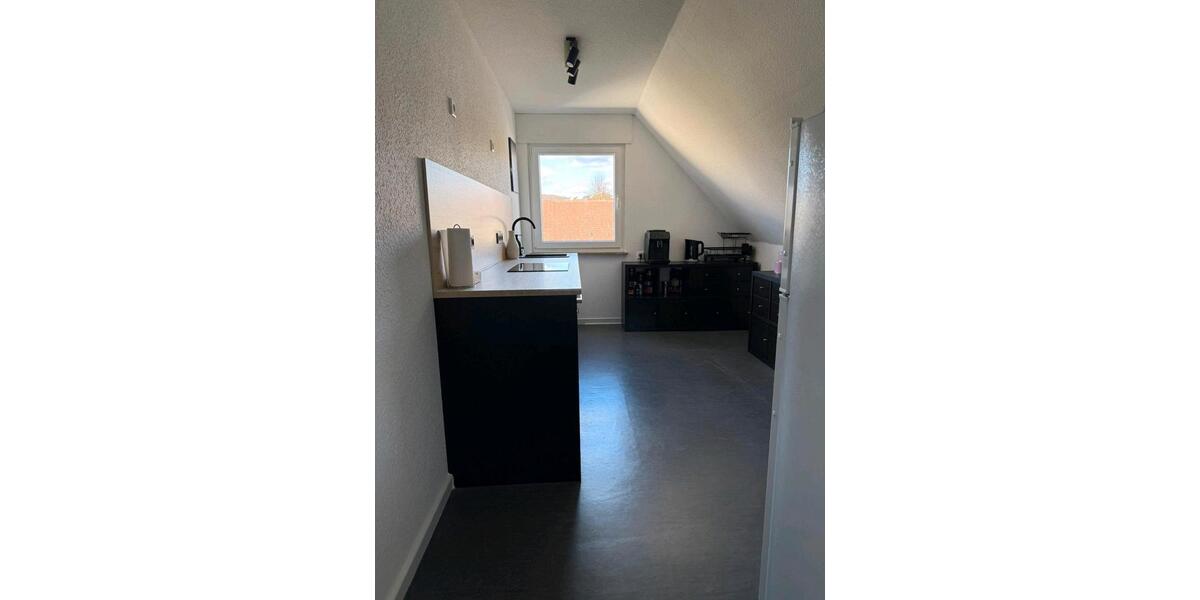 Dachgeschoßwohnung Lahnau - 3 Zimmer, 63 m&sup2;, 750&euro; | Angebot:25403320