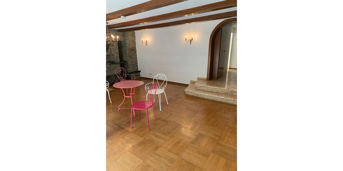 Etagenwohnung Ebsdorfergrund - 3 Zimmer, 95 m&sup2;, 950&euro; | Angebot:26041987