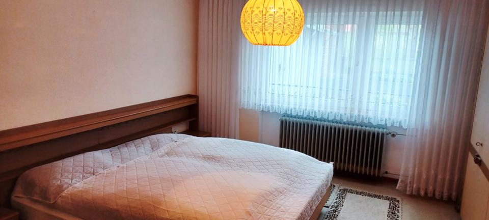 Mehrfamilienhaus, Wohnhaus Mücke - 8 Zimmer, 260 m&sup2;, 294.000&euro; | Angebot:26190978