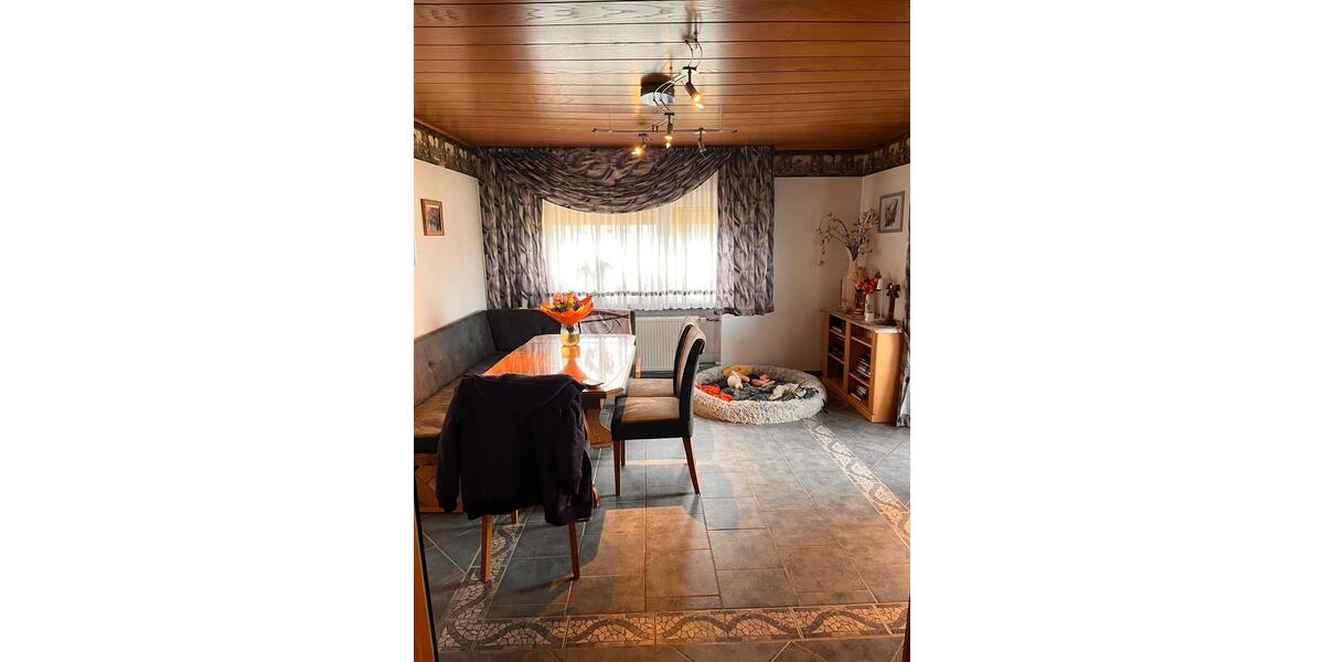 Einfamilienhaus Steffenberg - 7 Zimmer, 284 m&sup2;, 220.000&euro; | Angebot:26182852