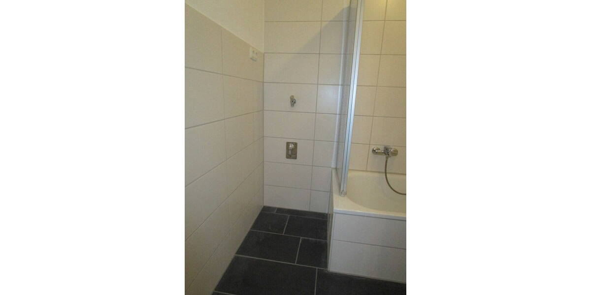Etagenwohnung Gießen - 3 Zimmer, 91 m&sup2;, 1.100&euro; | Angebot:26794373
