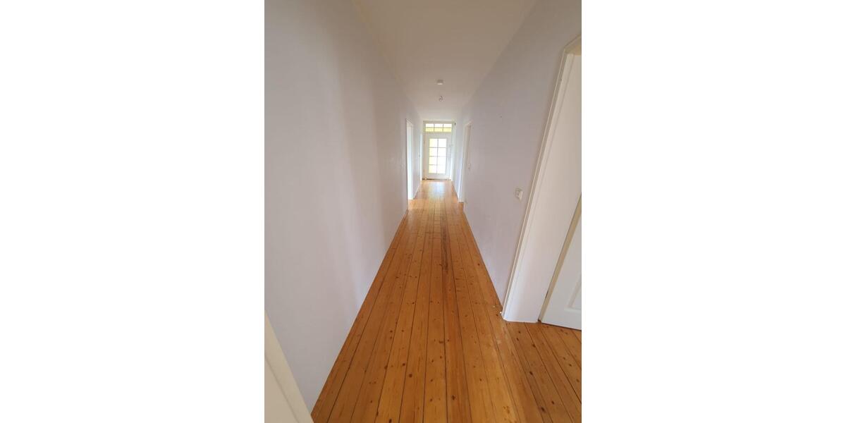 Etagenwohnung Wetter (Hessen) - 4 Zimmer, 126 m&sup2;, 1.300&euro; | Angebot:26168368