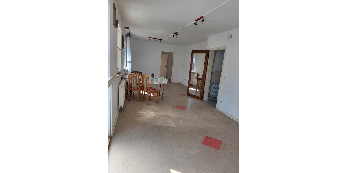 Einfamilienhaus Gemünden (Felda) - 9 Zimmer, 190 m&sup2;, 220.000&euro; | Angebot:26482276