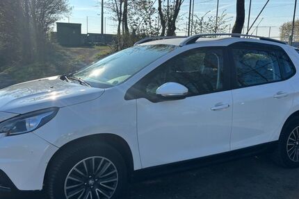 Peugeot 2008 130.000 km 7.399 &euro; Buseck 35418