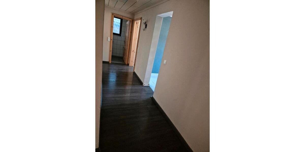 Etagenwohnung Biedenkopf - 4 Zimmer, 130 m&sup2;, 150.000&euro; | Angebot:26982261