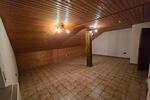 Dachgeschoßwohnung Grünberg - 3 Zimmer, 93 m&sup2;, 900&euro; | Angebot:26432407