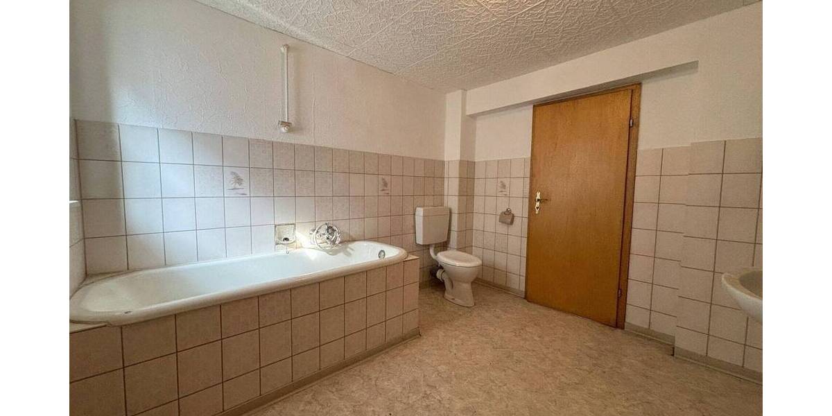 Einfamilienhaus Neustadt (Hessen) Neustadt - 6 Zimmer, 145 m&sup2;, 139.000&euro; | Angebot:25775610