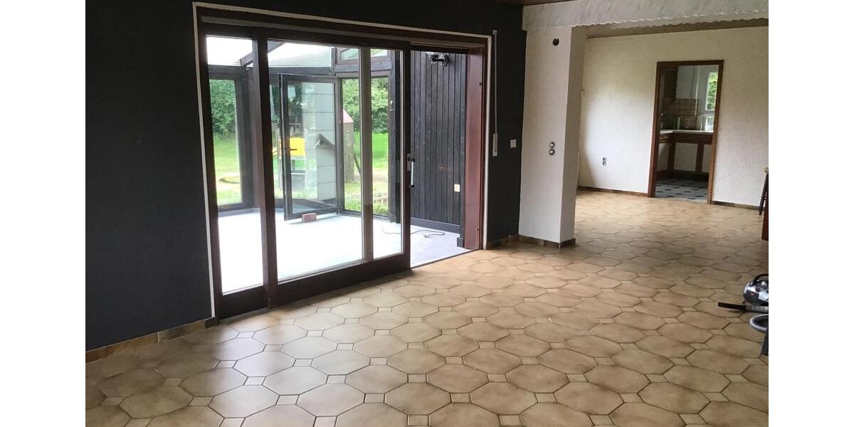 Etagenwohnung Steffenberg - 5 Zimmer, 125 m&sup2;, 850&euro; | Angebot:23992551