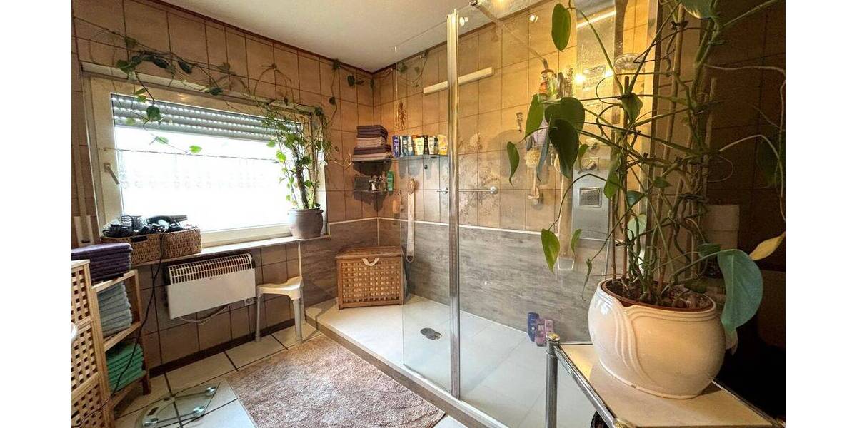 Mehrfamilienhaus, Wohnhaus Wetter Oberrosphe - 7 Zimmer, 168 m&sup2;, 257.000&euro; | Angebot:25689220