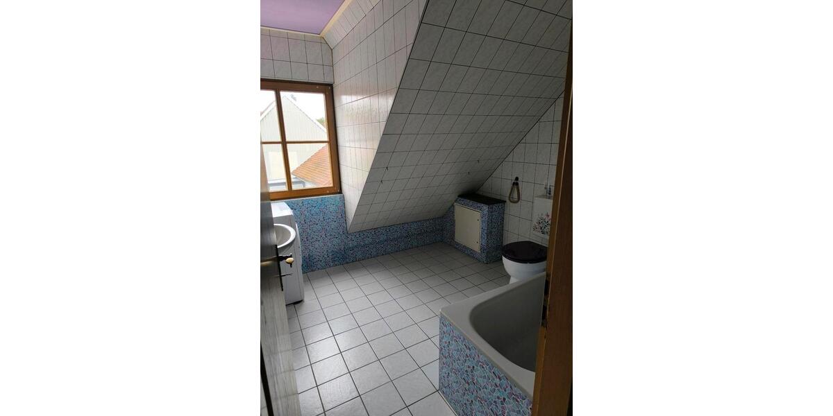 Etagenwohnung Lahntal - 3 Zimmer, 80 m&sup2;, 140.000&euro; | Angebot:26886473