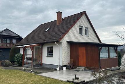 Haus Hatzfeld (Eder) - 7 Zimmer, 120 m&sup2;, 320.000&euro; | Angebot:25956747