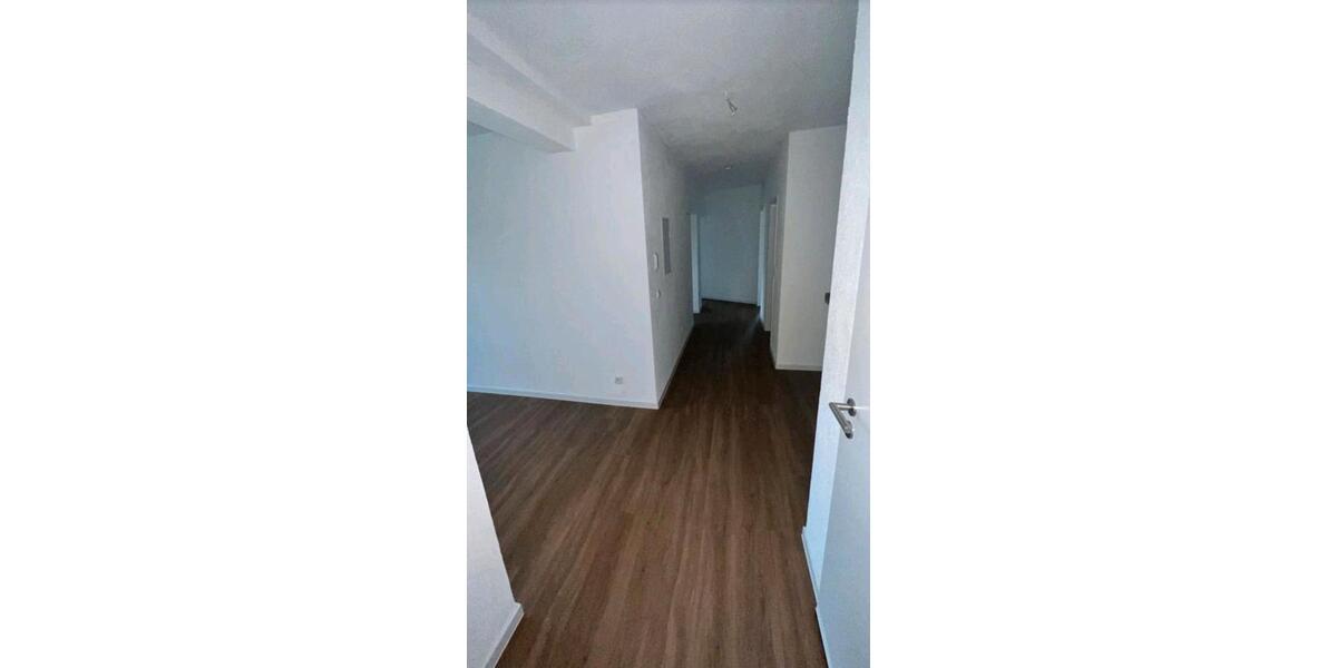 Dachgeschoßwohnung Gießen Wieseck - 4 Zimmer, 90 m&sup2;, 1.100&euro; | Angebot:25920452