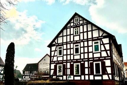 Haus Marburg Biegenviertel - 8 Zimmer, 220 m&sup2;, 149.000&euro; | Angebot:15182975