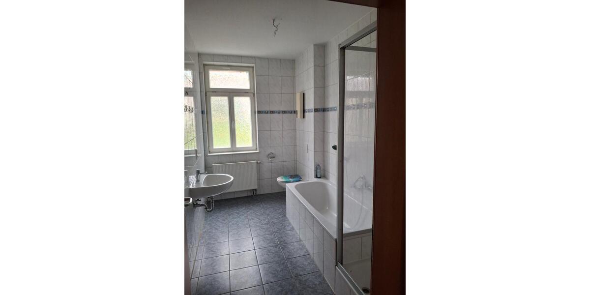 Etagenwohnung Rosenthal - 4 Zimmer, 98 m&sup2;, 500&euro; | Angebot:22893451