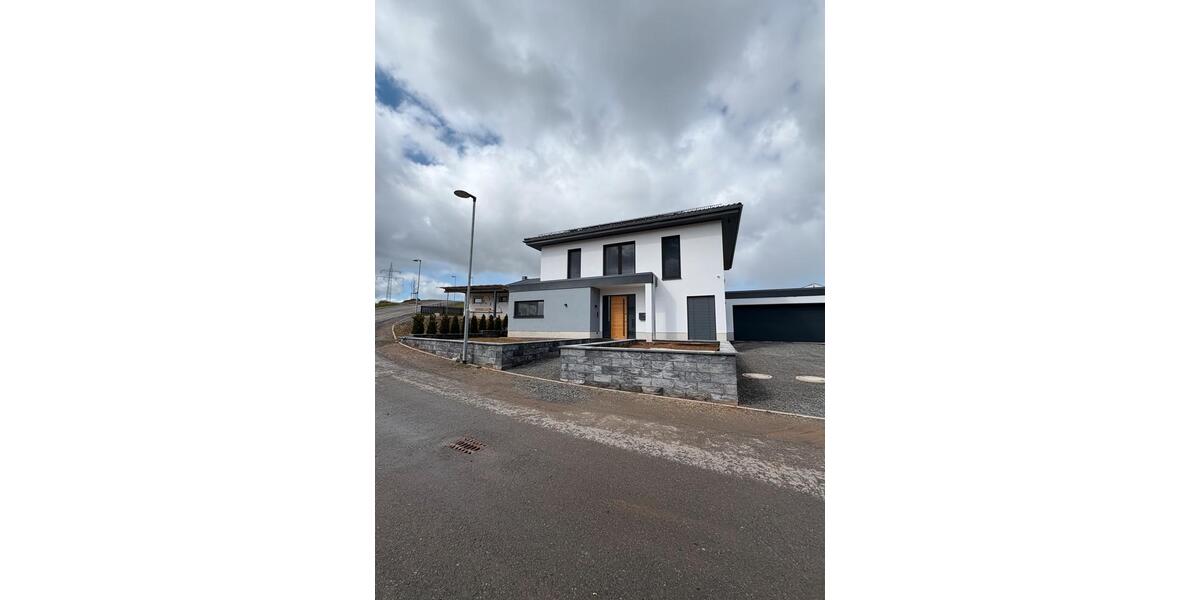 Einfamilienhaus Frankenberg (Eder) - 6 Zimmer, 207 m&sup2;, 827.000&euro; | Angebot:25987419