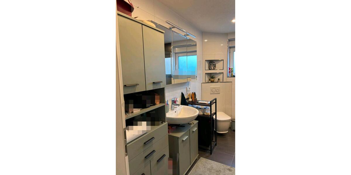 Etagenwohnung Lollar - 3 Zimmer, 100 m&sup2;, 880&euro; | Angebot:25431400