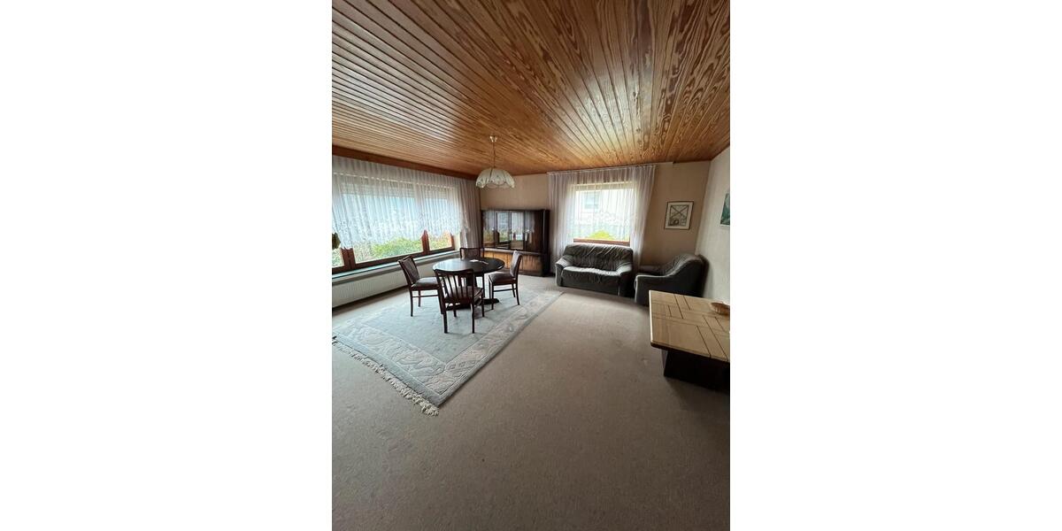 Einfamilienhaus Cölbe - 7 Zimmer, 170 m&sup2;, 350.000&euro; | Angebot:26168102