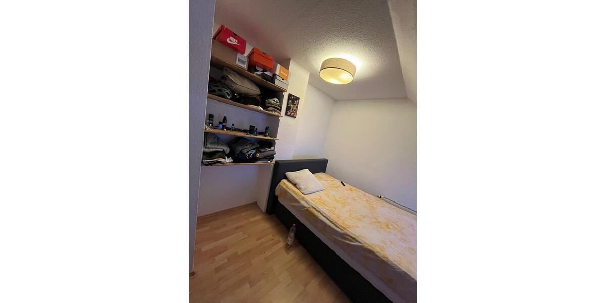 Dachgeschoßwohnung Fernwald - 1 Zimmer, 25 m&sup2;, 300&euro; | Angebot:25725494