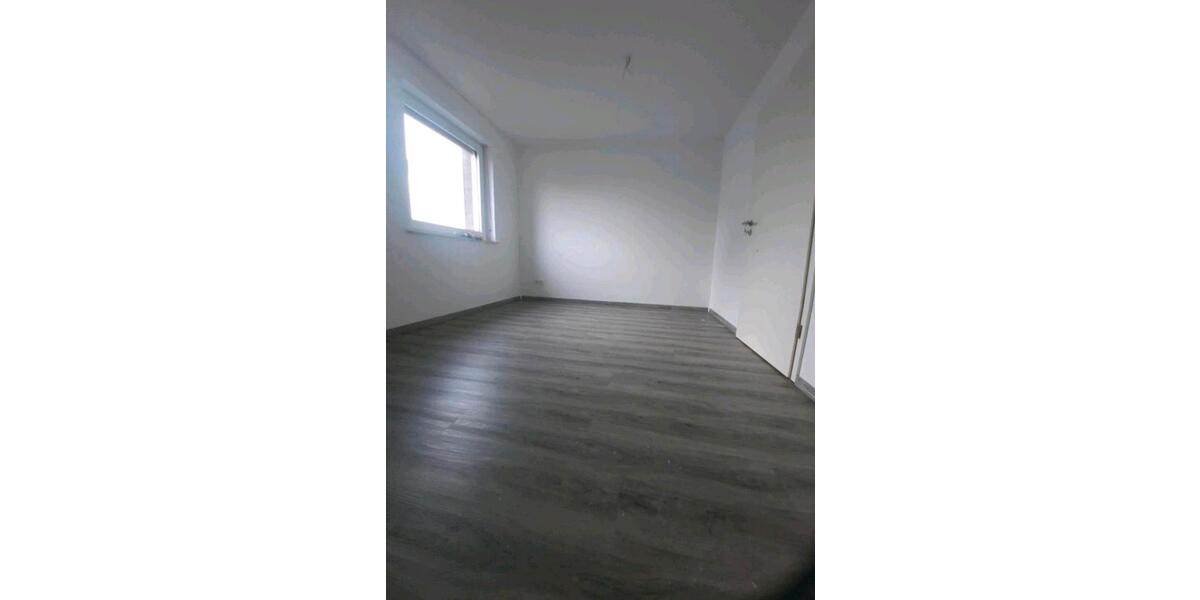 Dachgeschoßwohnung Neustadt (Hessen) - 3 Zimmer, 80 m&sup2;, 790&euro; | Angebot:26397976