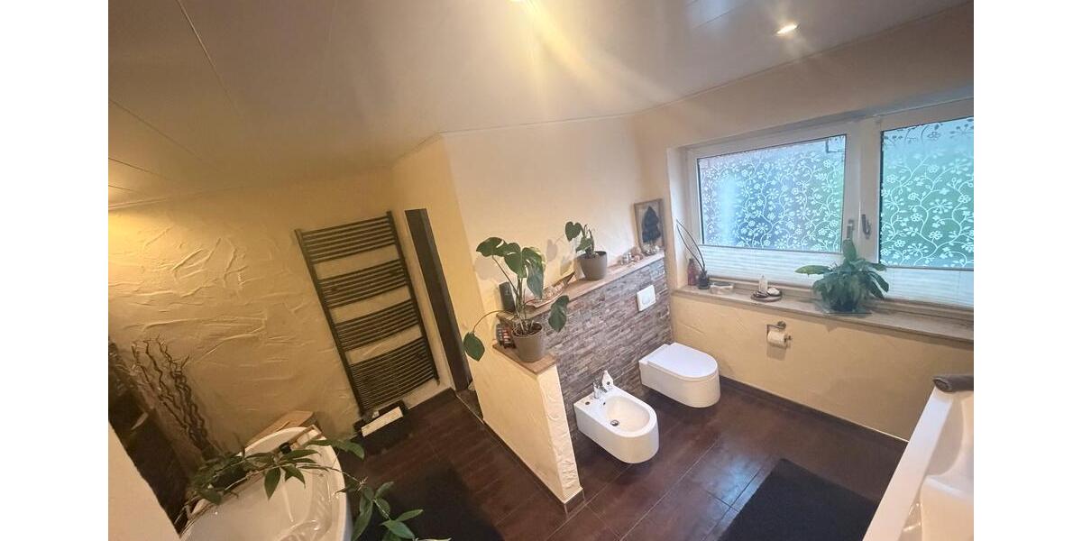 Einfamilienhaus Allendorf (Eder) - 7 Zimmer, 170 m&sup2;, 349.000&euro; | Angebot:26398159