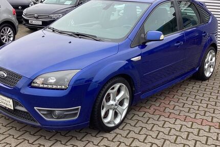 Ford Focus 97.141 km 12.490 &euro; Kirchhain 35274