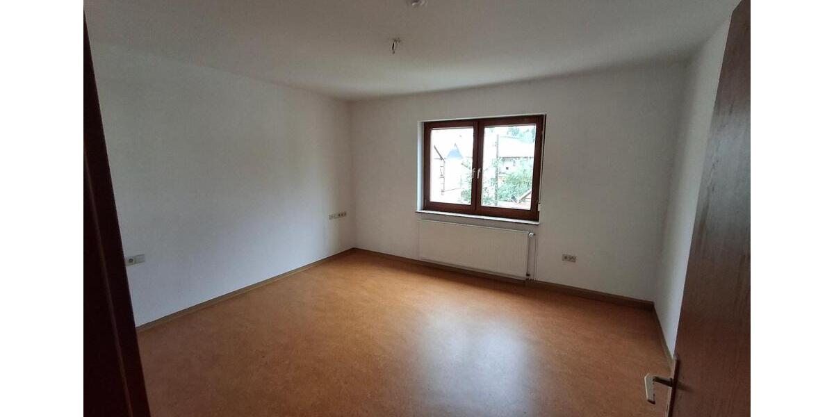 Etagenwohnung Gemünden (Wohra) - 4 Zimmer, 98 m&sup2;, 700&euro; | Angebot:22789563