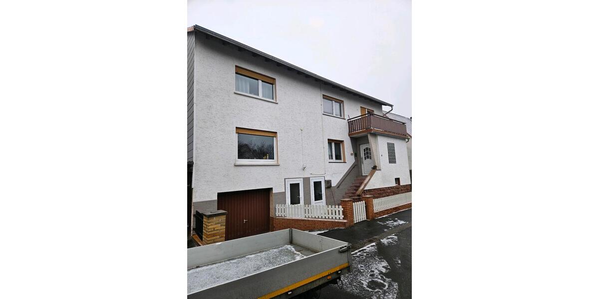 Einfamilienhaus Marburg Cappel - 8 Zimmer, 210 m&sup2;, 340.000&euro; | Angebot:24703674