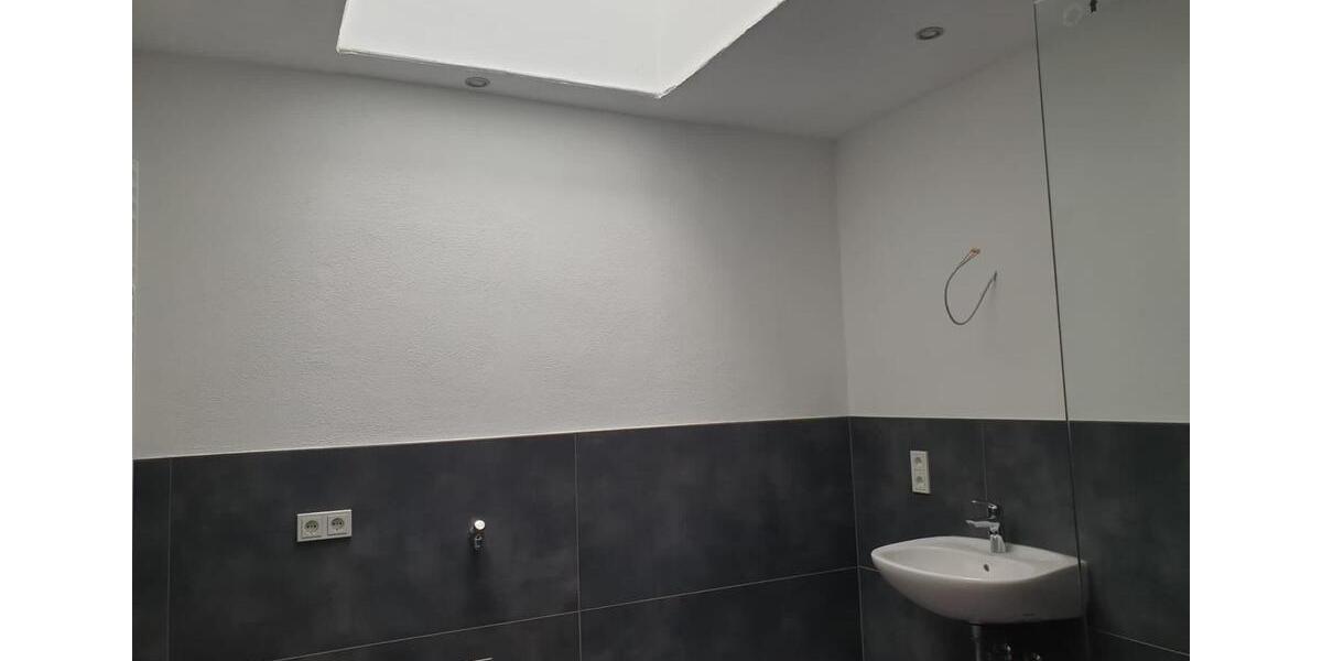 Etagenwohnung Steffenberg - 10 Zimmer, 227 m&sup2;, 179.000&euro; | Angebot:25915457