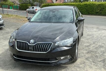 Skoda Superb 90.739 km 16.490 &euro; Stadtallendorf 35260