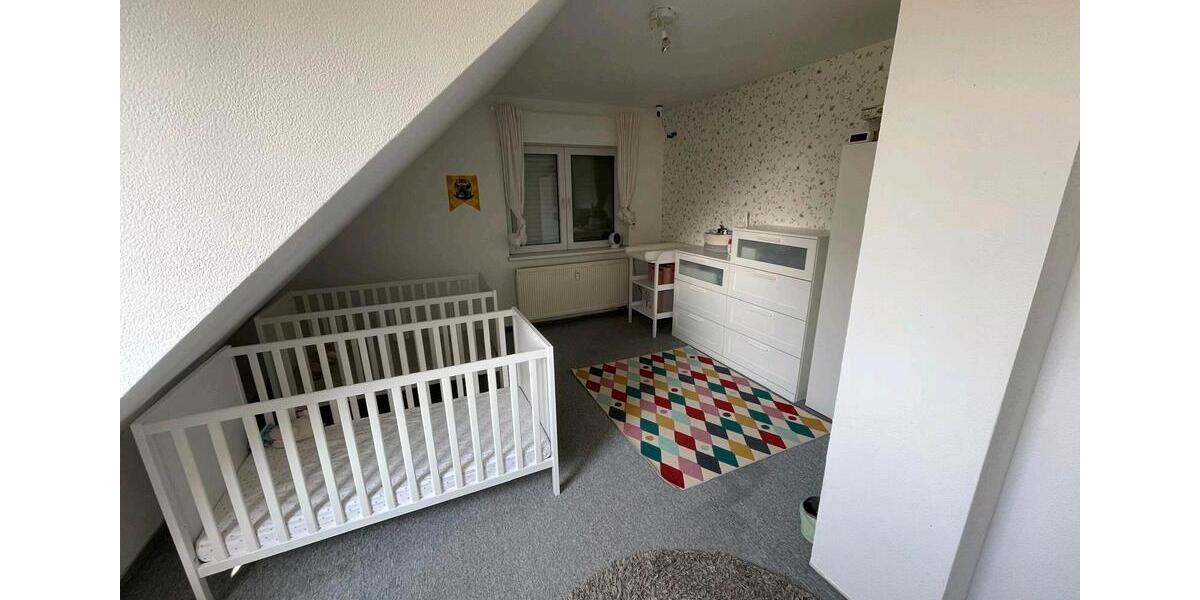 Dachgeschoßwohnung Marburg Cappel - 4 Zimmer, 144 m&sup2;, 1.200&euro; | Angebot:26243012