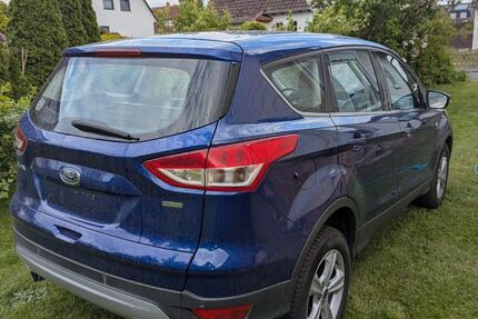 Ford Kuga 174.000 km 5.000 &euro; Neustadt 35279