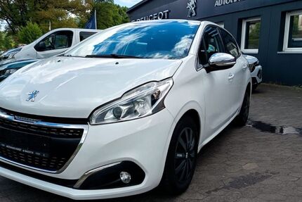 Peugeot 208 124.935 km 6.990 &euro; Rauschenberg 35282