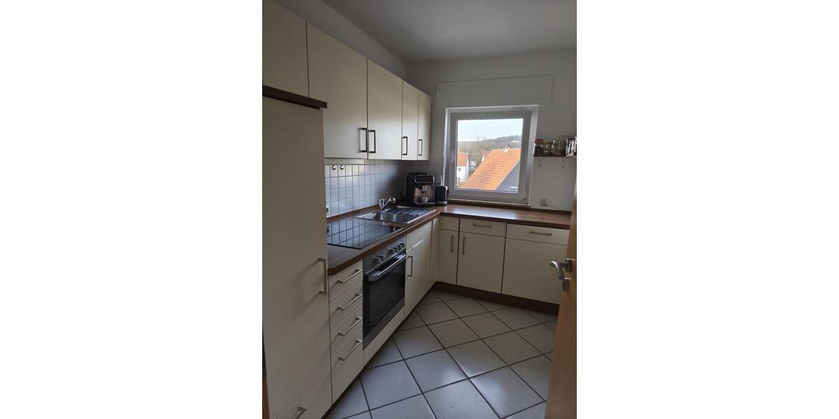 Dachgeschoßwohnung Weimar (Lahn) - 4 Zimmer, 84 m&sup2;, 850&euro; | Angebot:25924918