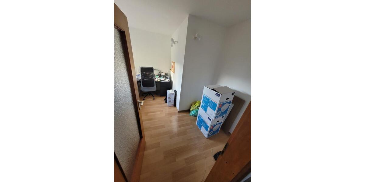 Etagenwohnung Steffenberg - 2.5 Zimmer, 70 m&sup2;, 550&euro; | Angebot:25993300