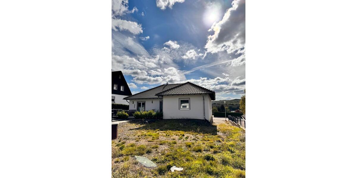 Einfamilienhaus Battenberg (Eder) - 4 Zimmer, 110 m&sup2;, 385.000&euro; | Angebot:24840091