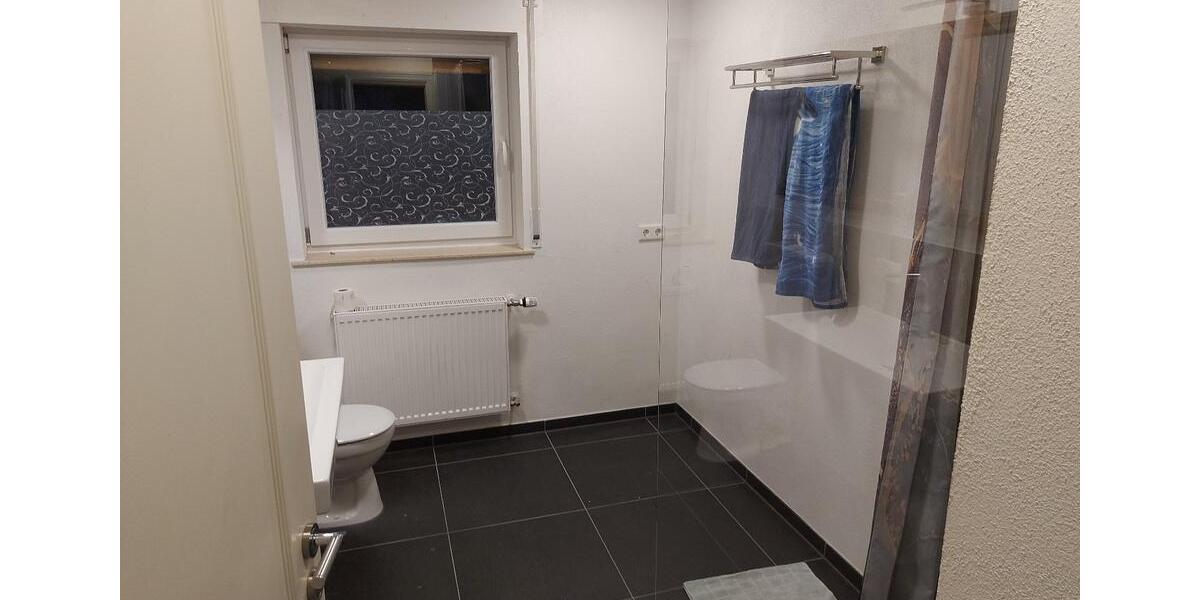 Etagenwohnung Münchhausen - 8 Zimmer, 130 m&sup2;, 1.150&euro; | Angebot:25701477