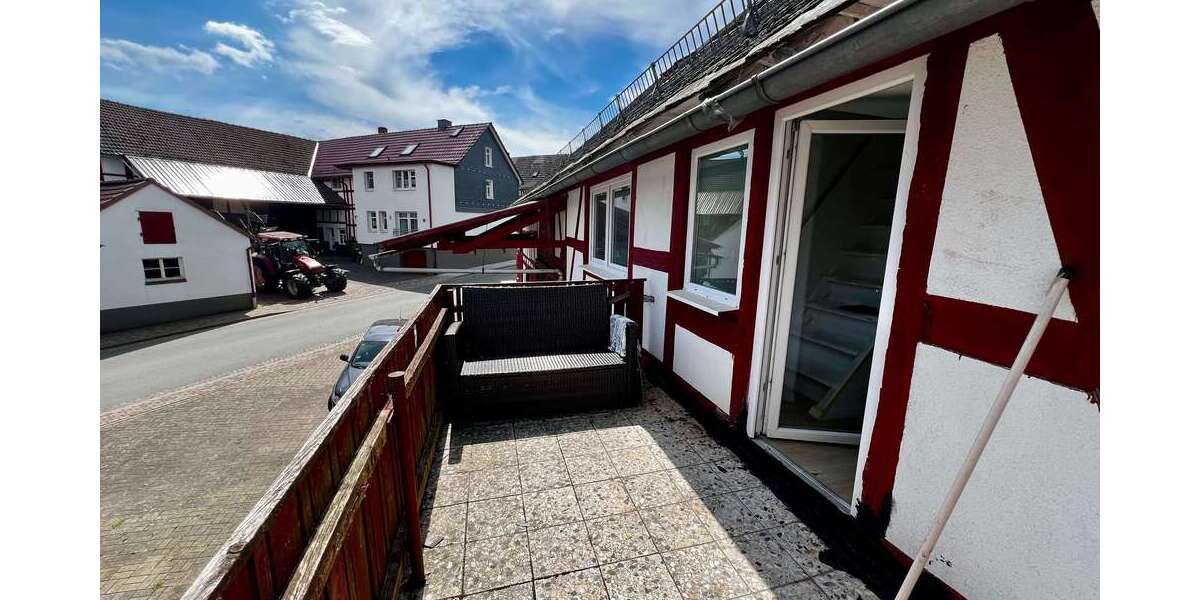 Haus zum Kaufen in Battenberg (Eder) 150.000 € 202 m² - Einfamilienhaus Battenberg (Eder) | Angebot:26145644
