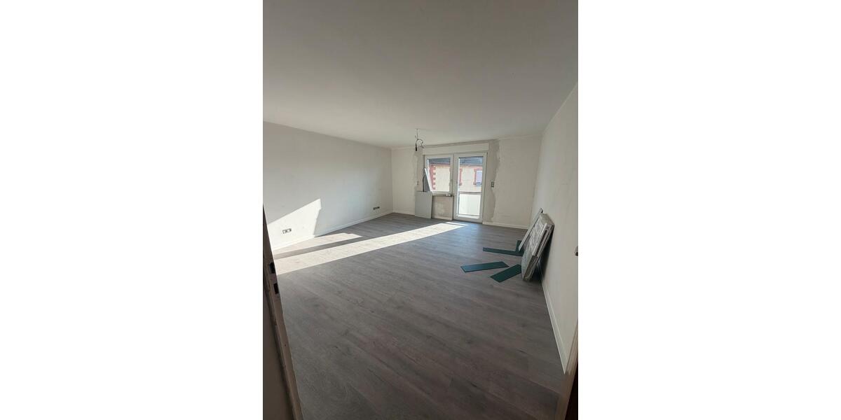 Etagenwohnung Staufenberg - 5 Zimmer, 130 m&sup2;, 1.200&euro; | Angebot:25843146