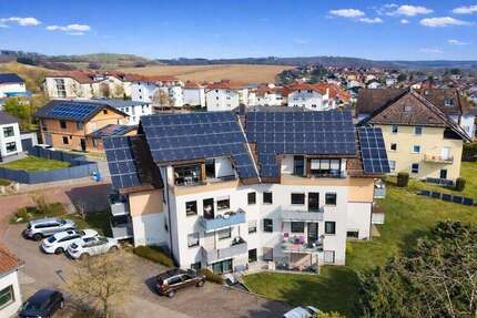 Haus Reiskirchen - 33 Zimmer, 880 m&sup2;, 2.100.000&euro; | Angebot:25837471