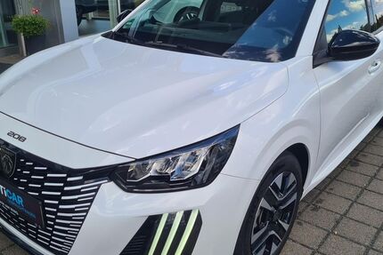 Peugeot 208 17.788 km 15.400 &euro; Giessen 35394