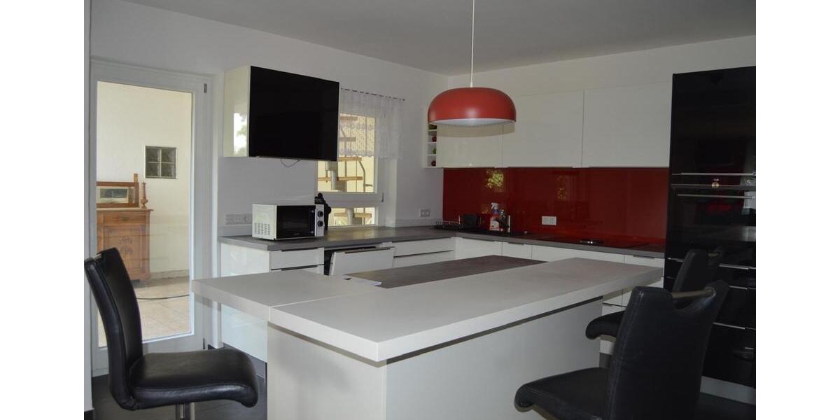 Mehrfamilienhaus, Wohnhaus Lahntal - 9 Zimmer, 265 m&sup2;, 400.000&euro; | Angebot:25108121