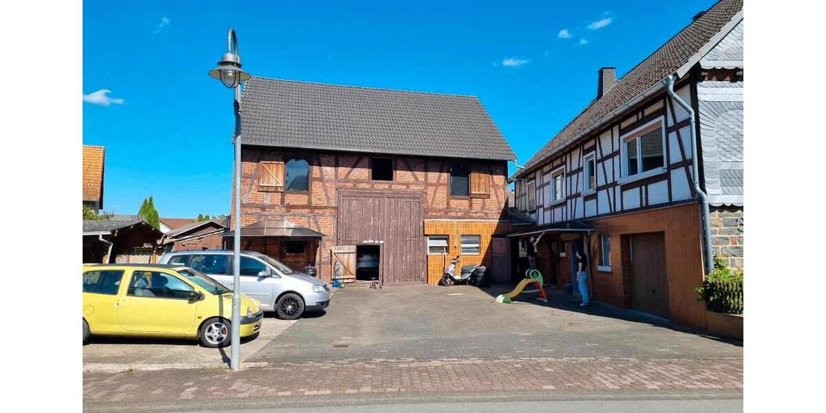 Einfamilienhaus Allendorf (Eder) - 6 Zimmer, 130 m&sup2;, 180.000&euro; | Angebot:26689363