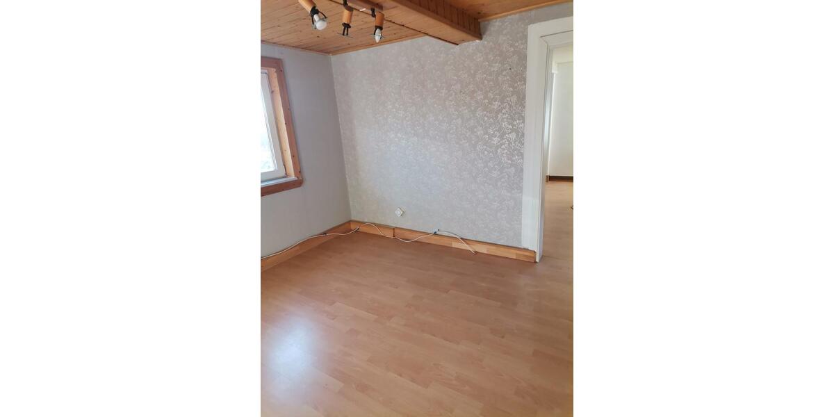 Etagenwohnung Frankenberg (Eder) - 4 Zimmer, 80 m&sup2;, 700&euro; | Angebot:25945241