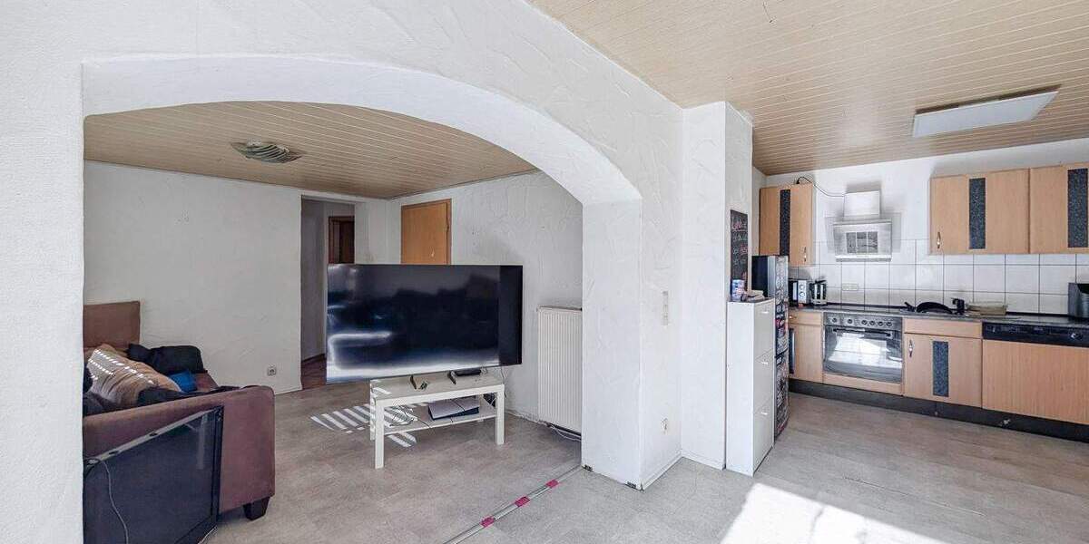 Mehrfamilienhaus, Wohnhaus Steffenberg Obereisenhausen - 168.000&euro; | Angebot:25834681