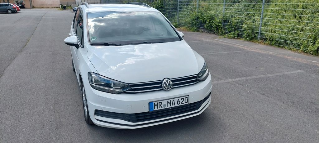 VW Touran 234.915 km 9.900 &euro; Marburg 35039