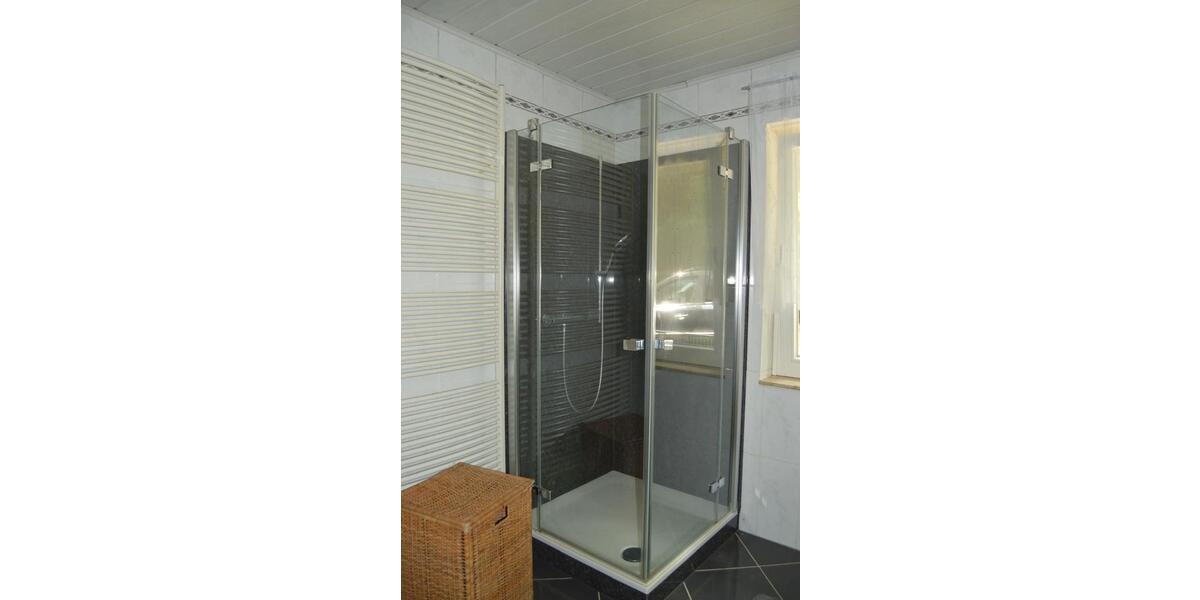 Mehrfamilienhaus, Wohnhaus Lahntal - 9 Zimmer, 265 m&sup2;, 400.000&euro; | Angebot:25108121