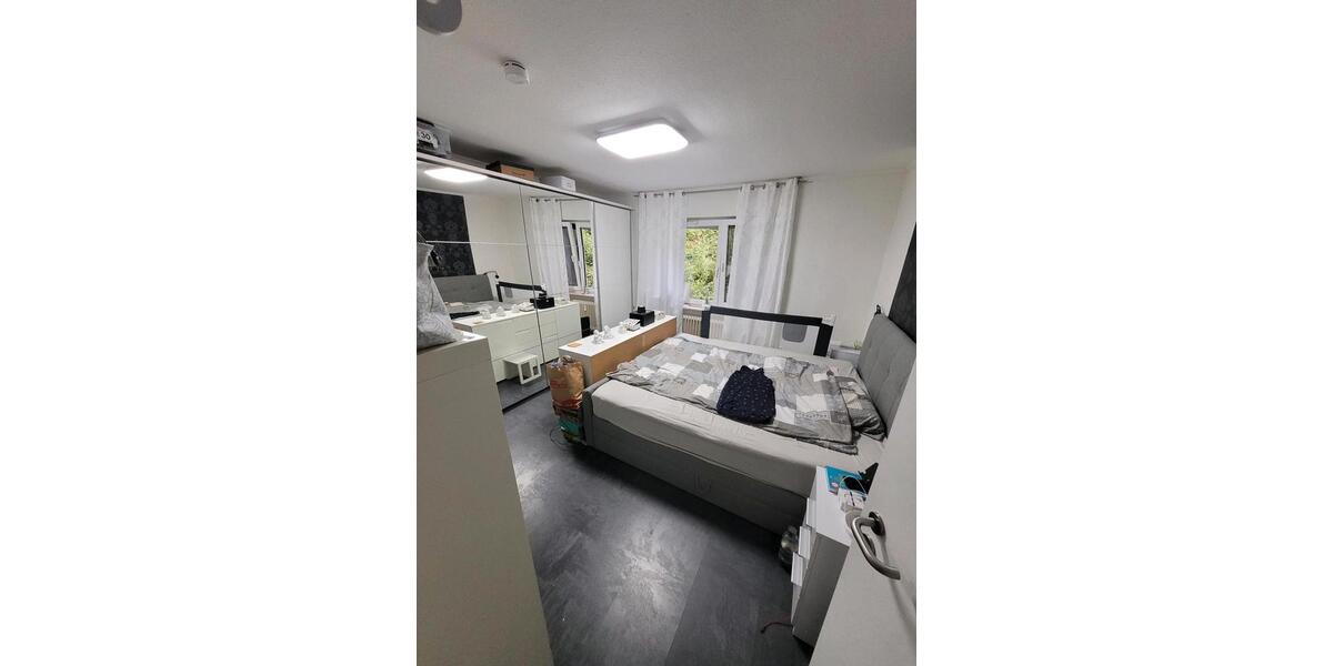 Etagenwohnung Marburg Marbach - 3 Zimmer, 90 m&sup2;, 1.300&euro; | Angebot:25965708