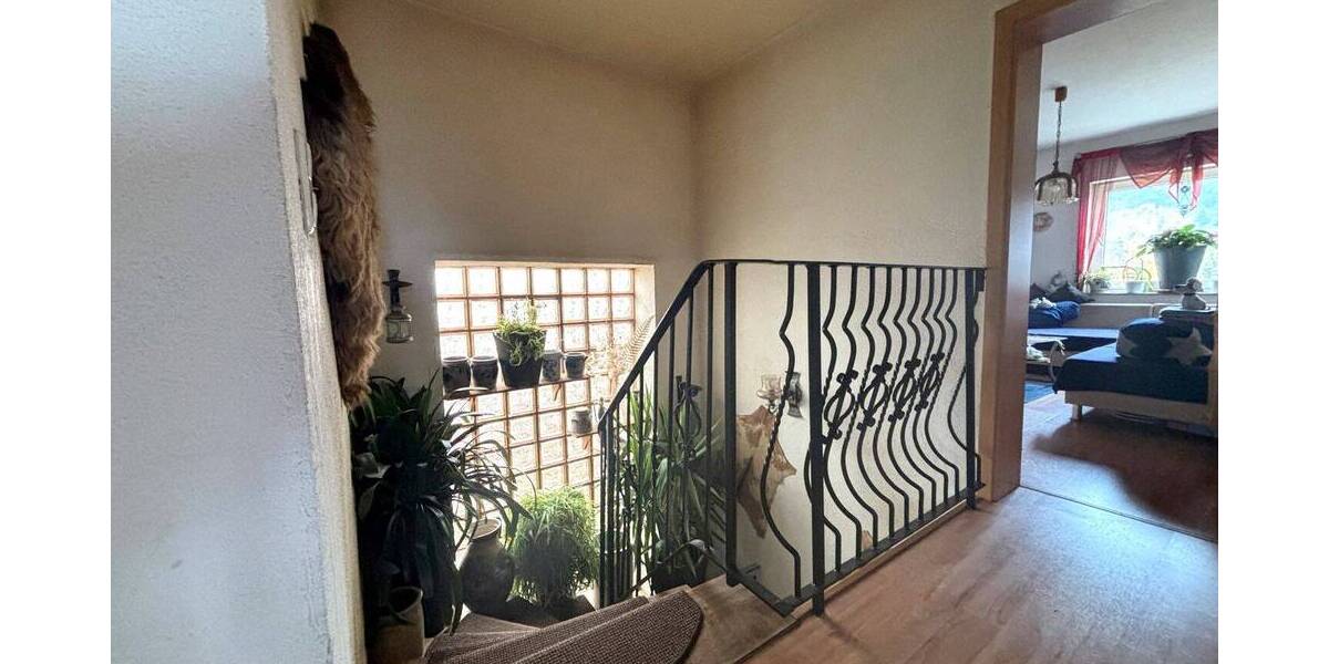 Mehrfamilienhaus, Wohnhaus Wetter Oberrosphe - 7 Zimmer, 168 m&sup2;, 257.000&euro; | Angebot:25689220