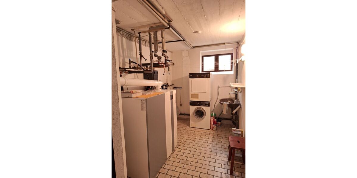 Freistehendes Einfamilienhaus mit 6 Zimmern in Biedenkopf-Wallau - Einfamilienhaus Biedenkopf-Wallau Wallau | Angebot:27092690