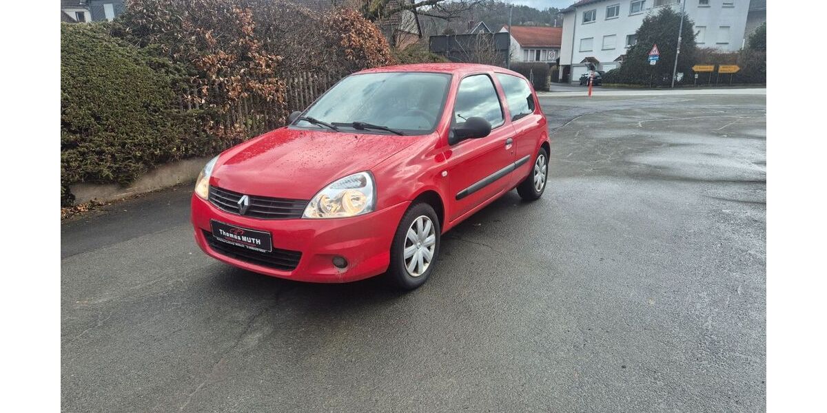Renault Clio 135.000 km 1.950 &euro; Biedenkopf 35216